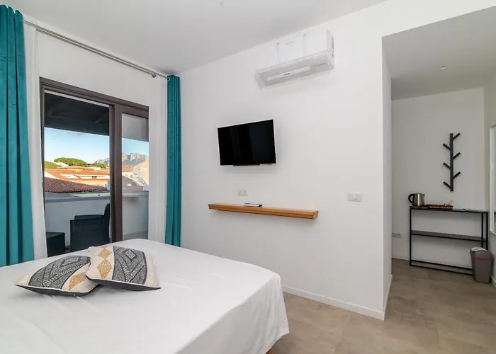 Anthias Rooms- Casa de hóspedes Porto San Paolo (Sardinia)