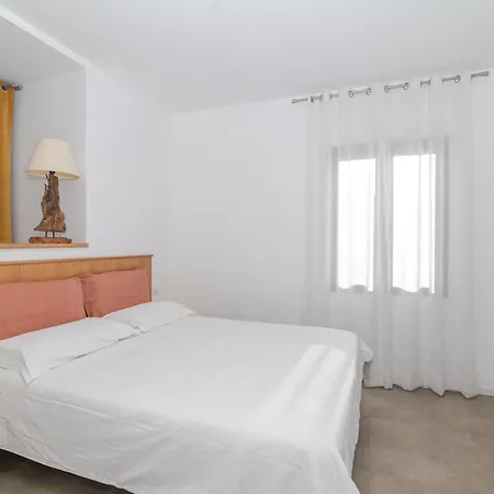 Anthias Rooms- Гостевой дом 3*