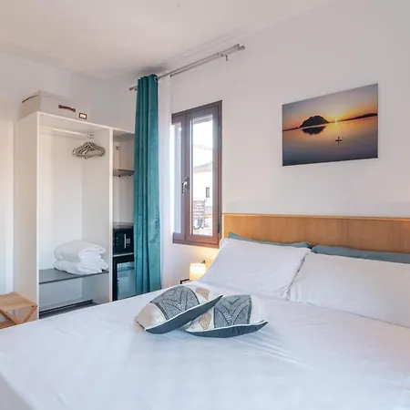 Anthias Rooms- Гостевой дом 3*