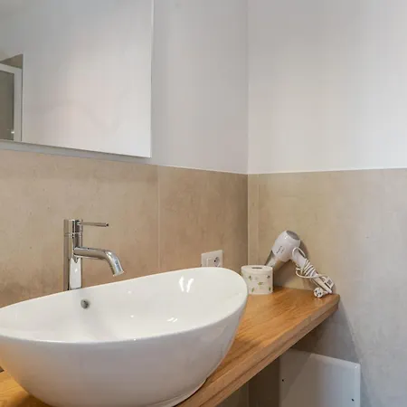 Anthias Rooms- 3*